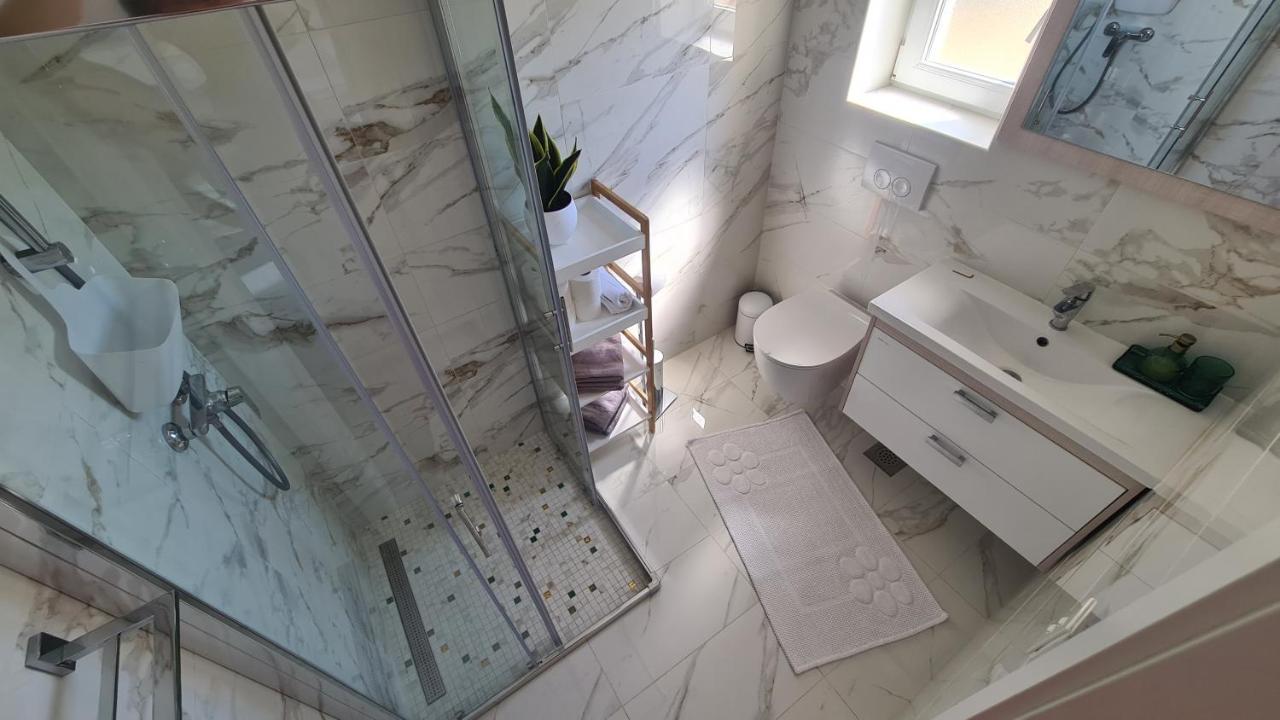 Apartments Tanja Zavalatica Zewnętrze zdjęcie